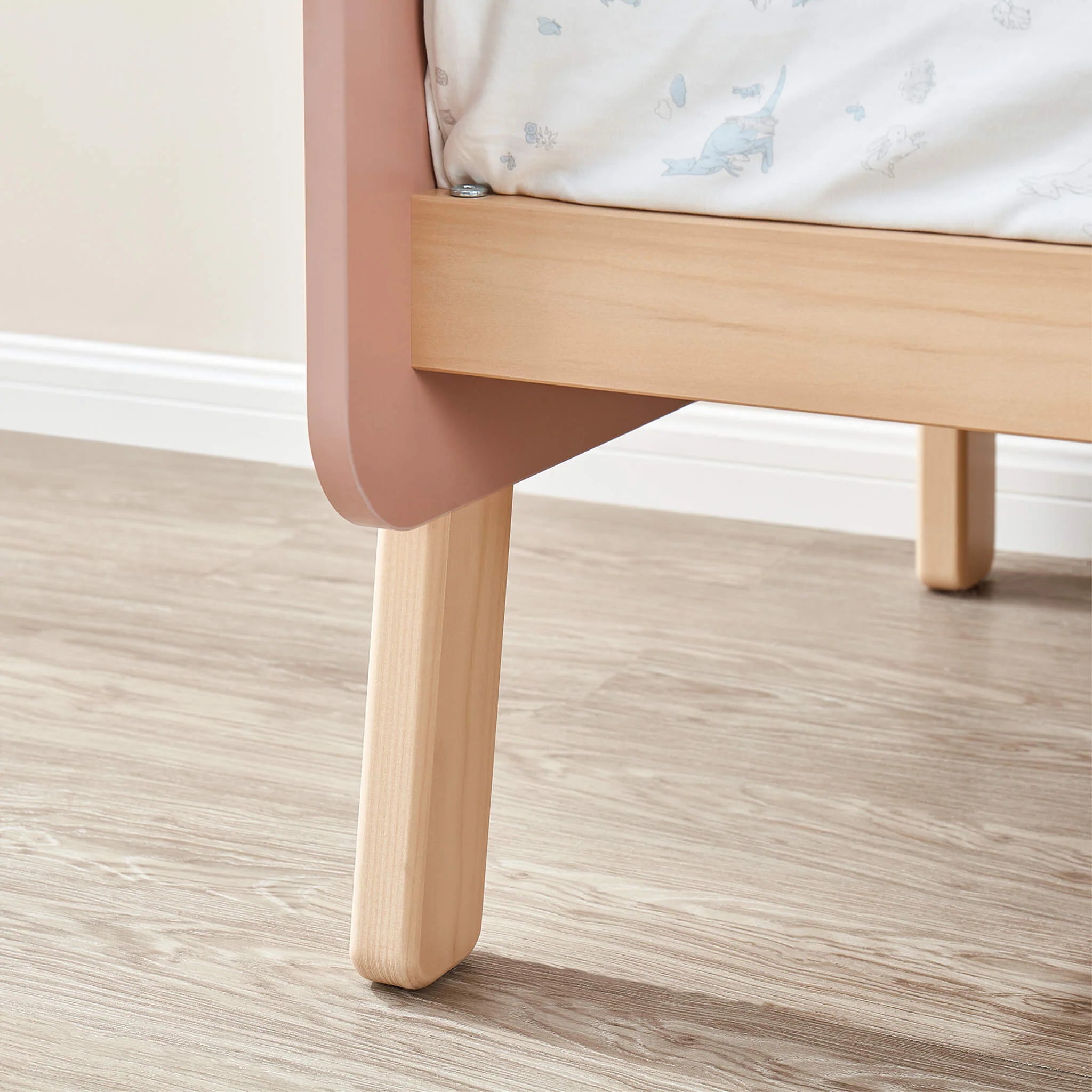 Boori Natty – 2-in-1-Kinderbett für Kleinkinder mit Gitterschutz