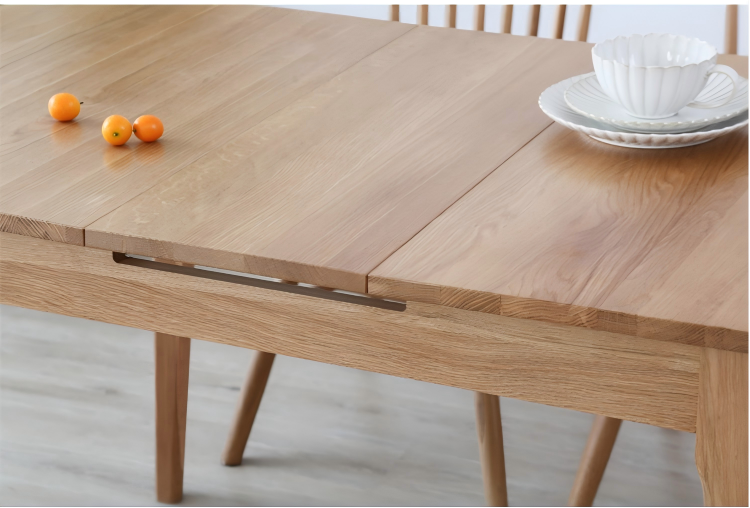 Kleiner ausziehbarer Tisch 110–140 cm, massive Eiche | Kleines Esszimmer, skandinavischer Stil