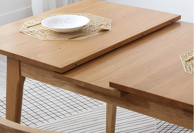 Kleiner ausziehbarer Tisch 110–140 cm, massive Eiche | Kleines Esszimmer, skandinavischer Stil