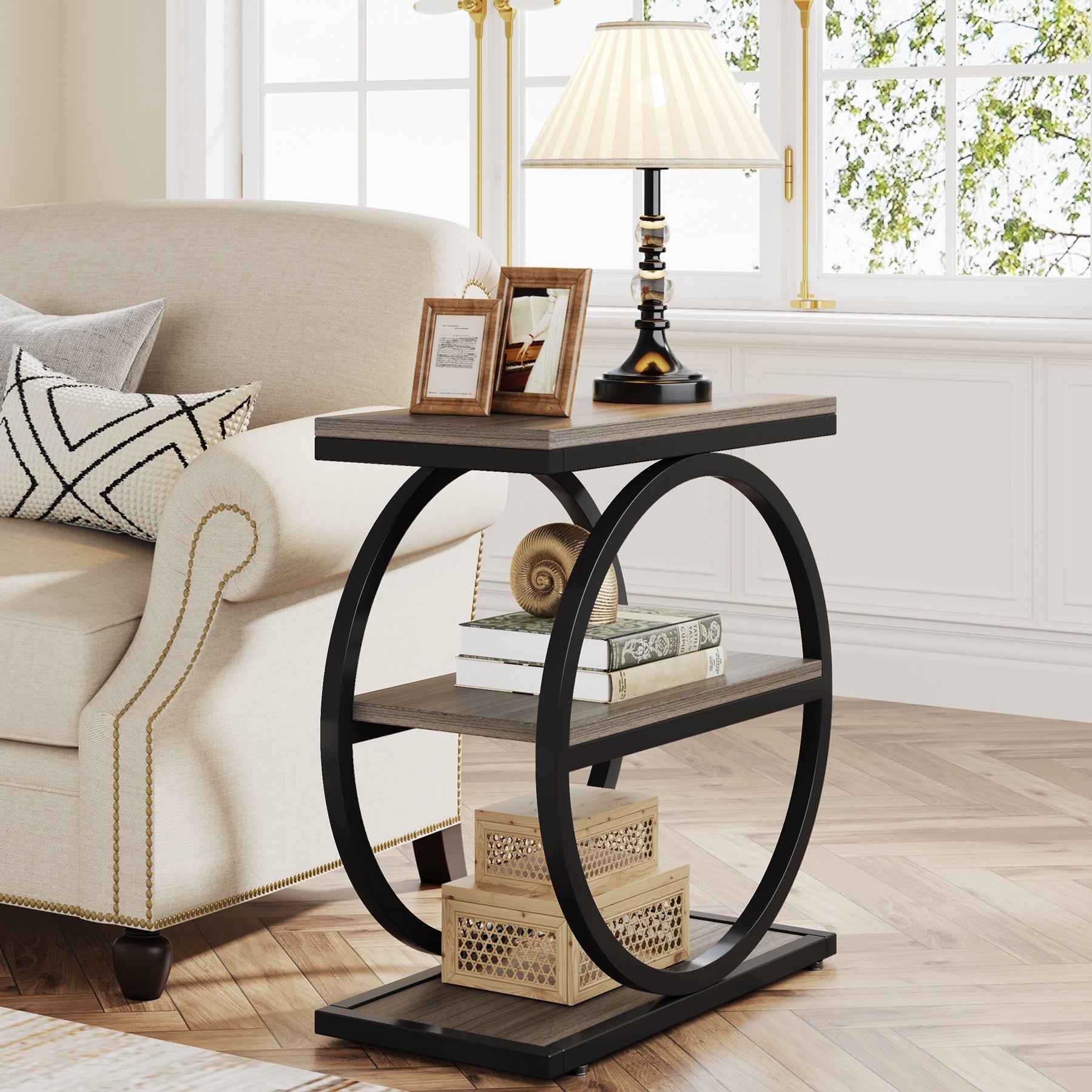 Industrieller 3-stufiger Couchtisch mit rundem Metallrahmen