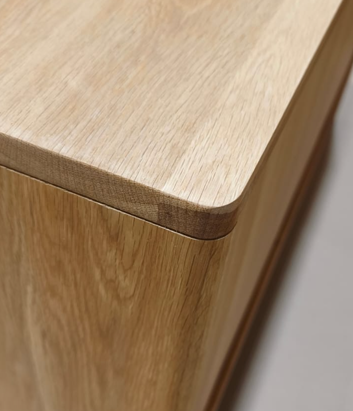 Kommode VIKEN – massives Eichenholz, 6 Schubladen, 125 cm